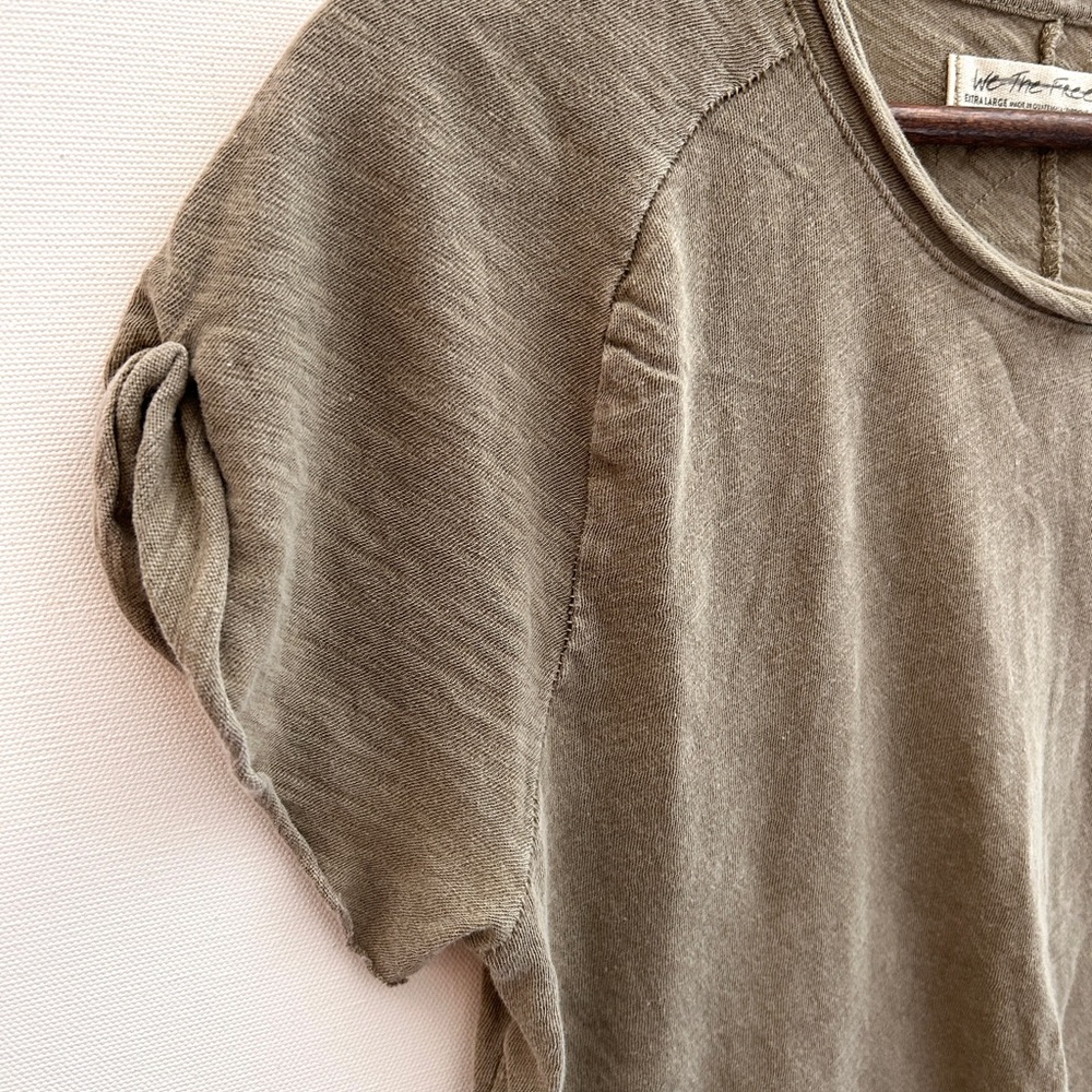 Free People We The Free Taupe Burnout Tee Raw Hem Boho Top XL NWOT - Picture 5 of 10
